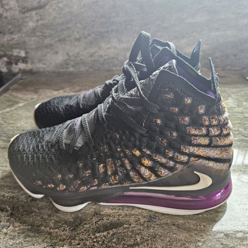 Nike Lebron 17 Purple/Gold Basketball Shoes